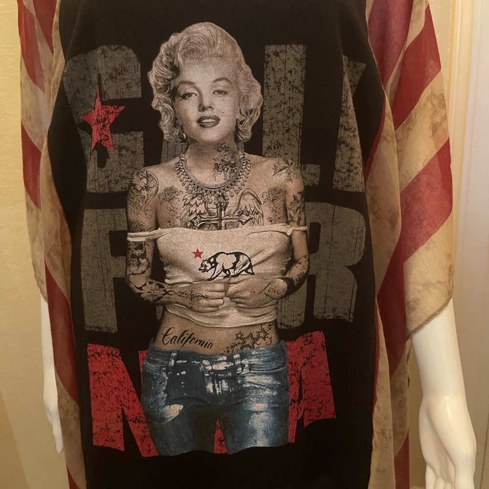 Marilyn Monroe one of a kind Custom Poncho Top - Picture 4 of 7